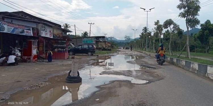 Jalan Yang Akan Diperbaiki. (Foto : biL CM)