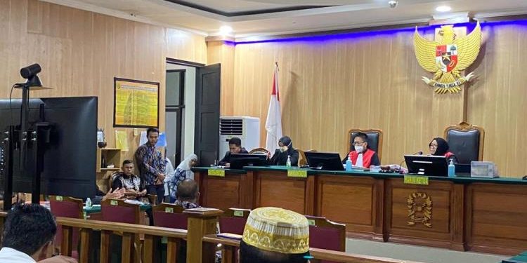 Wali Kota Ternate Saat Menjadi Saksi Dalam Persidangam Kasus Haornas di PN Ternate. (Dok : Foto Oni)