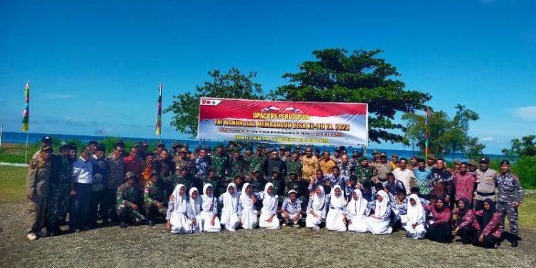Foto Bersama Usai TNI Manunggal Membangun Desa (TMMD) ke 116 tahun 2023 Ditutup. (dok : Foto Istimewa)
