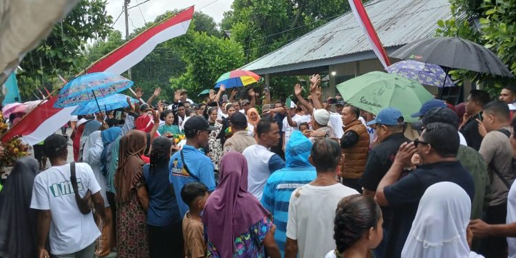Ribuan Saat Masyarakat Jemput IMS di Patani Utara. (Dok: Foto Istimewa)
